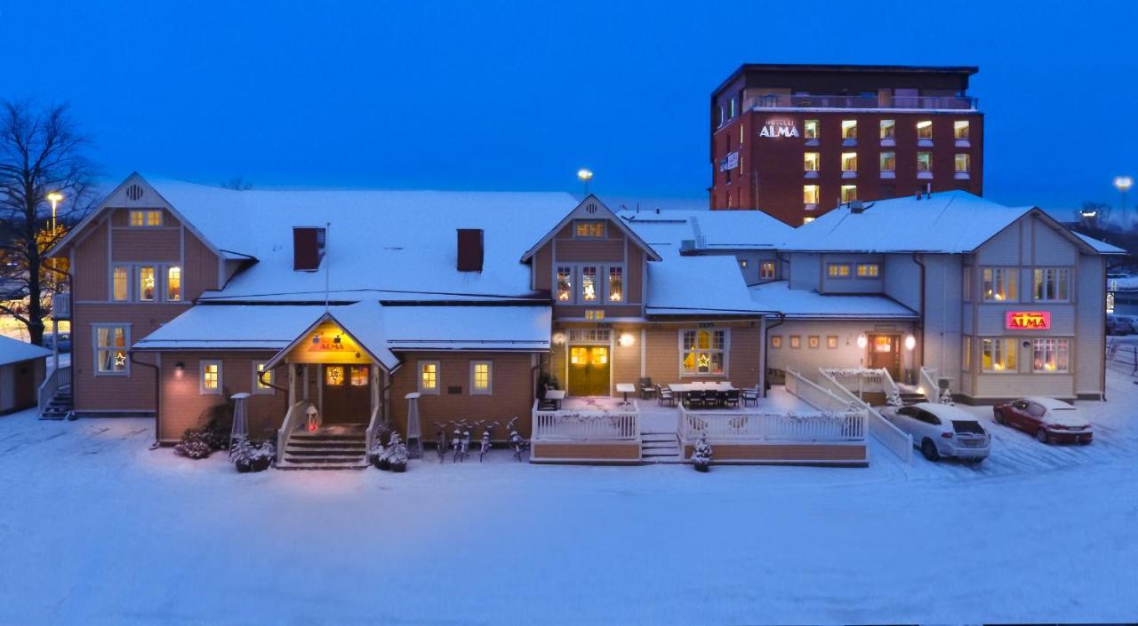 Hotelli-Ravintola Alma Seinäjoki Exterior foto